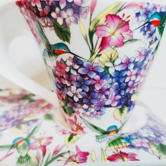 𝅺ADELINE Fine Porcelain Tea Cup and Saucer Set - Picture 6 of 6